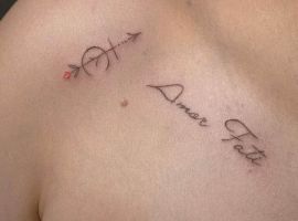 Естетичне тату "Amor Fati" з символом стрілки та серця, створене в Тату Салон Альянс, Київ. Ідеально для цінителів філософії та мистецтва тату. Альянс Тату Салон, Київ, тату "Amor Fati" на плечі.