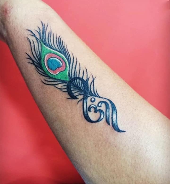 Тату павлин перо
